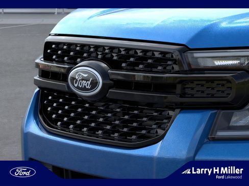 New 2025 Ford Ranger XLT w/ Black Appearance Package image 17