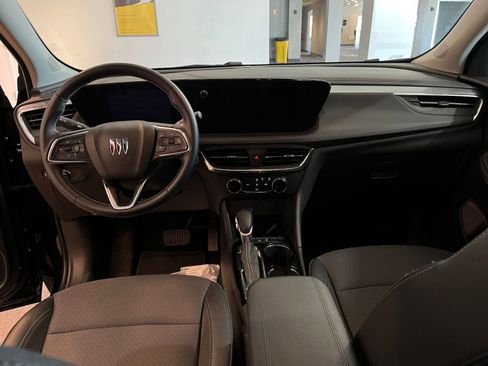 Used 2025 Buick Encore GX Preferred image 32