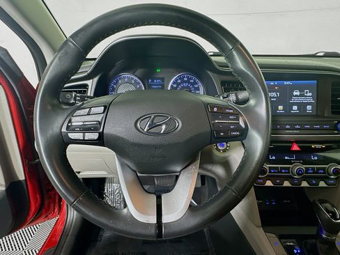 Used 2020 Hyundai Elantra Value Edition FWD image 15