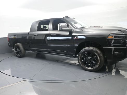 Used 2026 RAM 3500 Laramie AWD/4WD image 8