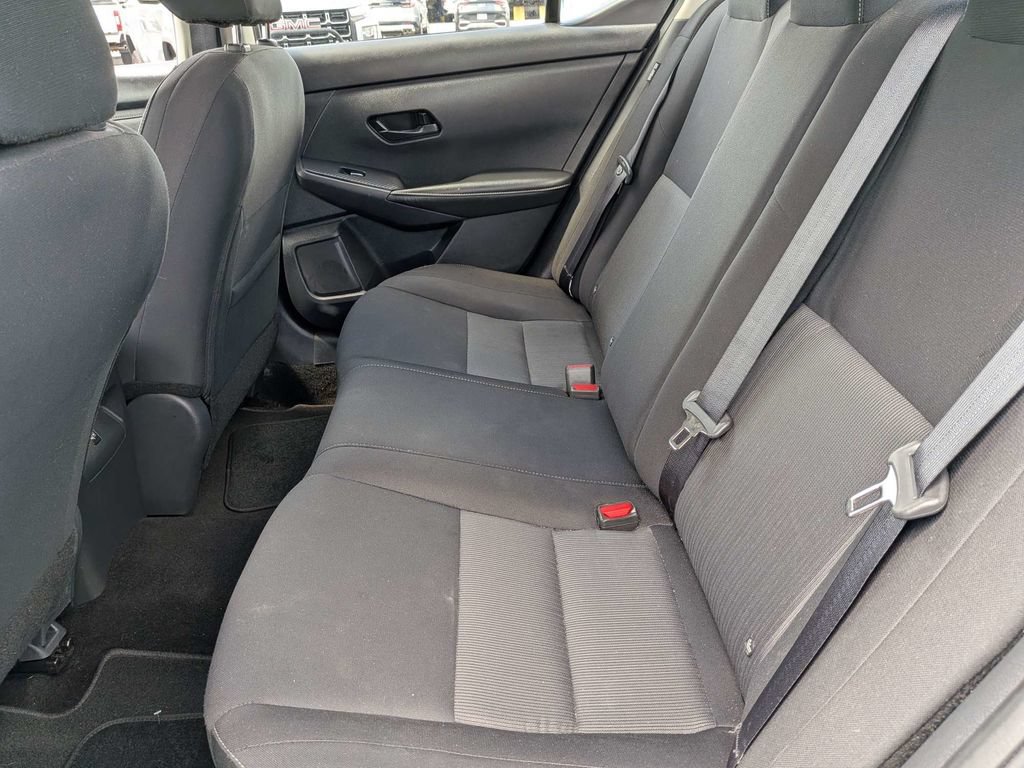 Used 2025 Nissan Sentra SV FWD image 12