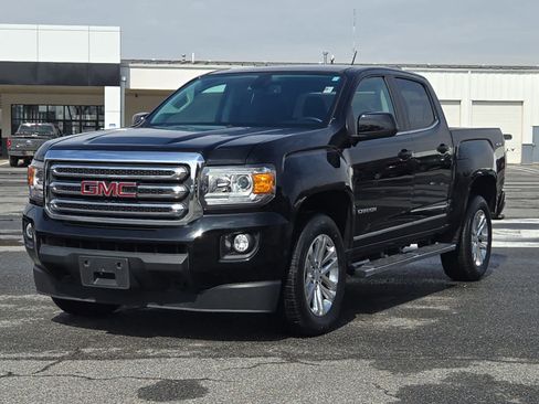 Used 2017 GMC Canyon SLE w/ SLE Convenience Package image 1