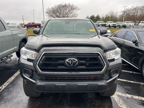 Used 2022 Toyota Tacoma SR image 13