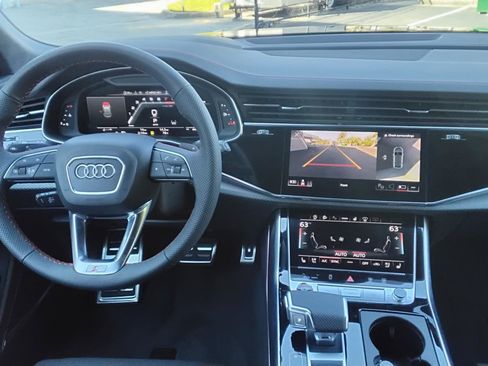 New 2026 Audi SQ8 Prestige image 18