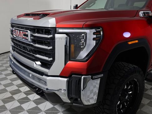 Used 2025 GMC Sierra 2500 SLT w/ SLT Premium Package image 43