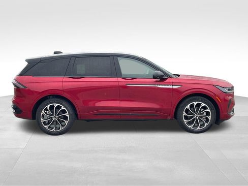New 2026 Lincoln Nautilus Reserve AWD/4WD image 6