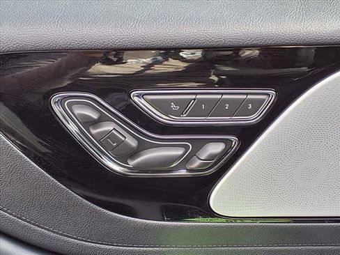 New 2025 Lincoln Aviator Reserve w/ Equipment Group 201A image 9