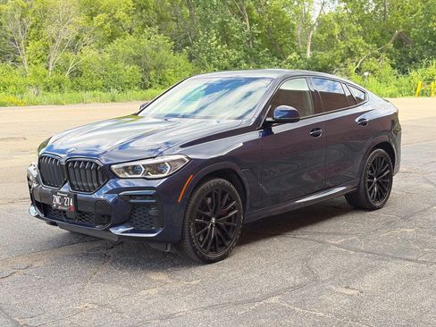 Used 2022 BMW X6 M50i w/ Executive Package AWD/4WD image 3