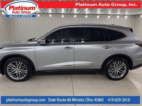 Used 2022 Acura MDX SH-AWD w/ Advance Package image 2