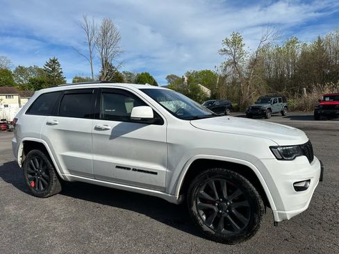Used 2019 Jeep Grand Cherokee Altitude AWD/4WD image 1