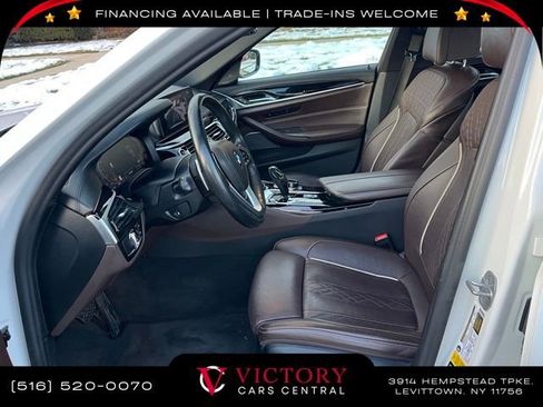 Used 2020 BMW 530i xDrive w/ Executive Package image 18