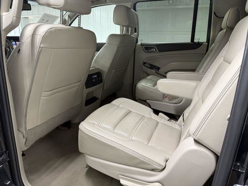 Used 2019 GMC Yukon XL Denali w/ Denali Ultimate Package AWD/4WD image 24