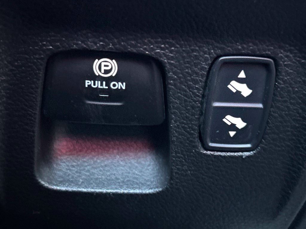Used 2025 RAM 1500 Big Horn AWD/4WD image 31