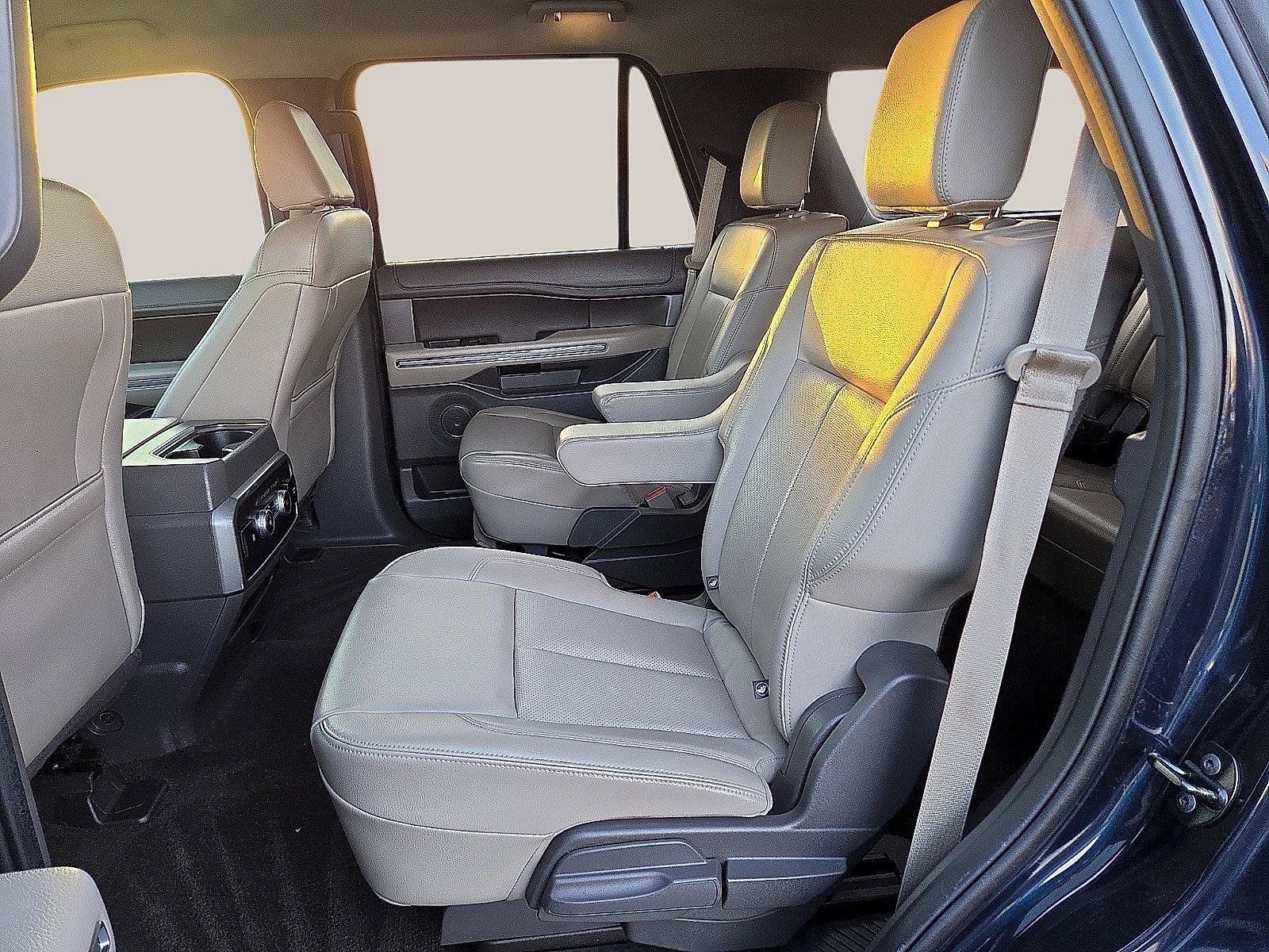 Used 2021 Ford Expedition XLT AWD/4WD image 13