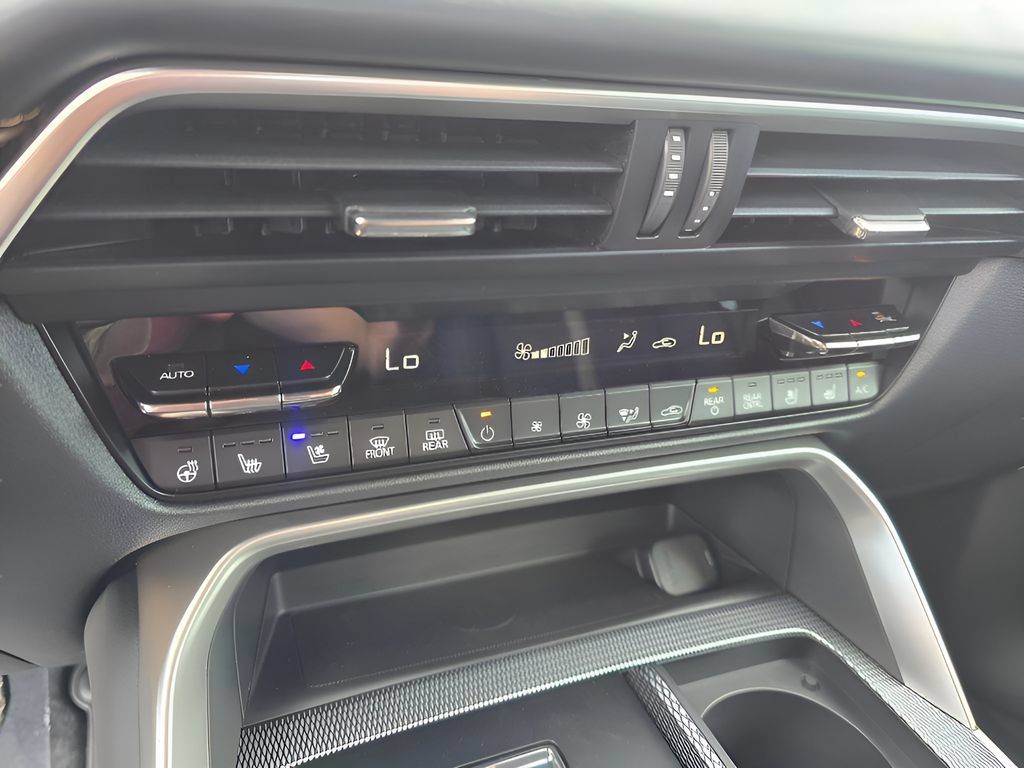 Certified 2025 MAZDA CX-70 Plug-In Hybrid w/ Premium Plus AWD/4WD image 21