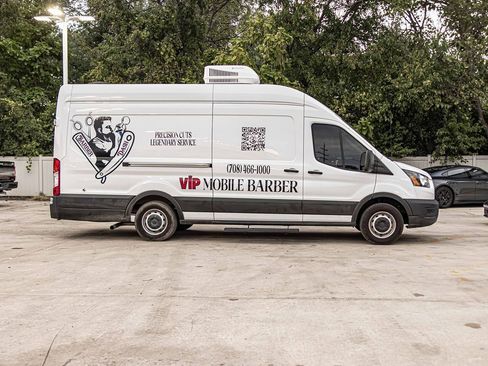 Used 2023 Ford Transit 350 148 High Roof Extended image 10