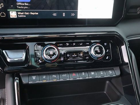 Certified 2024 GMC Sierra 2500 AT4X image 41