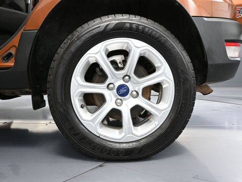 Used 2018 Ford EcoSport SE w/ SE Cold Weather Package image 14