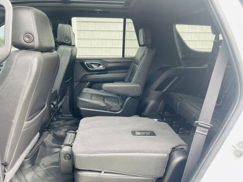 Used 2024 Chevrolet Tahoe Z71 w/ Luxury Package image 21