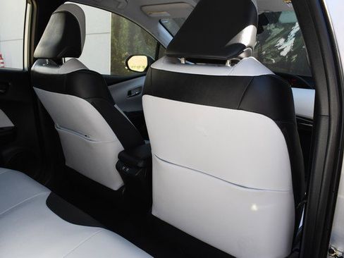 Certified 2019 Toyota Prius XLE w/ Carpet Mat Package image 27