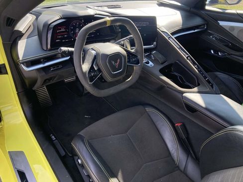 Used 2021 Chevrolet Corvette 3LT w/ Z51 Performance Package image 16