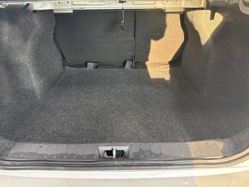 Used 2025 Nissan Versa SV FWD image 15
