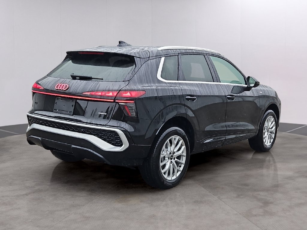 New 2026 Audi Q3 quattro 2.0T AWD/4WD image 3
