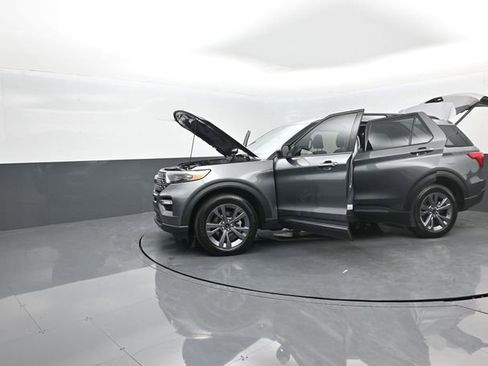 Certified 2024 Ford Explorer XLT w/ Equipment Group 202A image 27