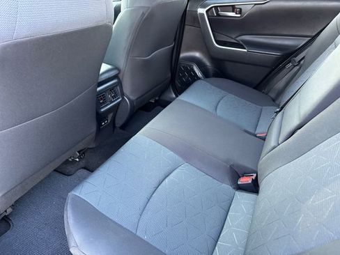 Used 2025 Toyota RAV4 XLE w/ Convenience Package AWD/4WD image 18