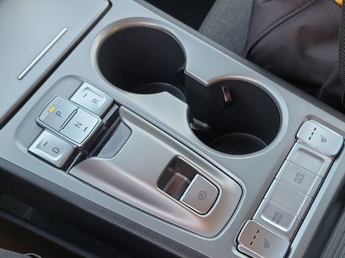 Certified 2023 Hyundai Kona SE image 13