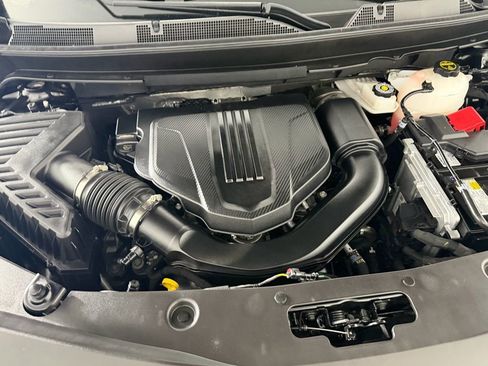 Used 2025 Buick Enclave Sport Touring image 34