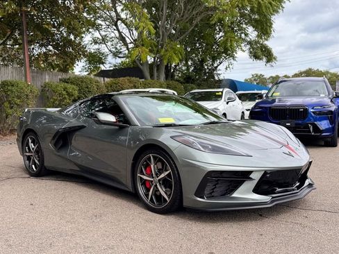 Used 2023 Chevrolet Corvette Stingray Premium Cpe w/ Z51 Performance Package RWD image 9