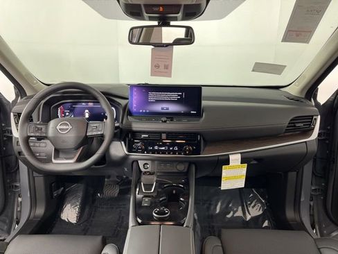 New 2026 Nissan Rogue Platinum image 39