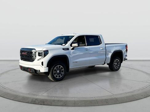 Used 2024 GMC Sierra 1500 AT4 w/ AT4 Preferred Package AWD/4WD image 4