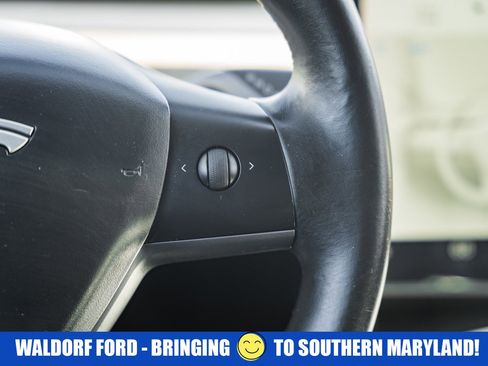 Used 2018 Tesla Model 3 image 23