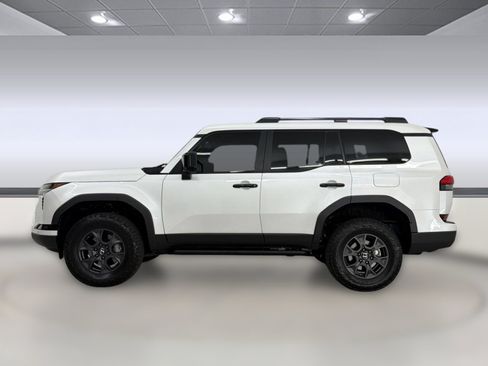 Certified 2025 Lexus GX 550 AWD/4WD image 2