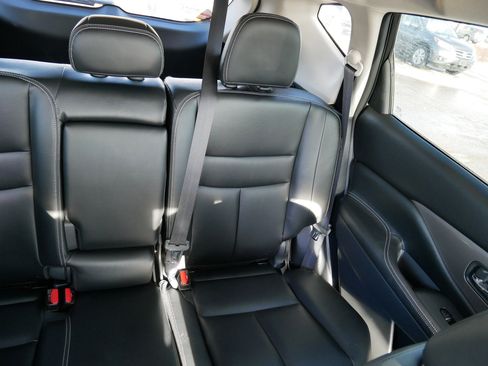 Used 2024 Nissan Murano SV image 14