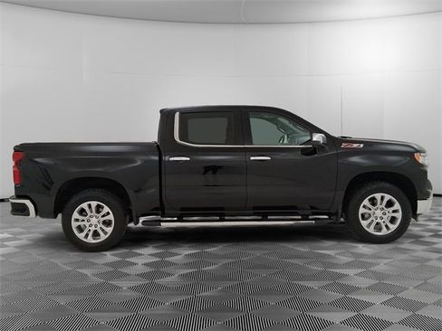 Used 2024 Chevrolet Silverado 1500 LTZ w/ LTZ Premium Package image 2