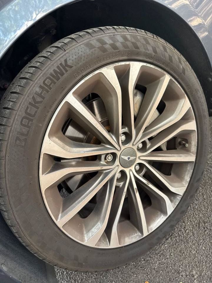 Used 2015 Hyundai Genesis 3.8 RWD image 2