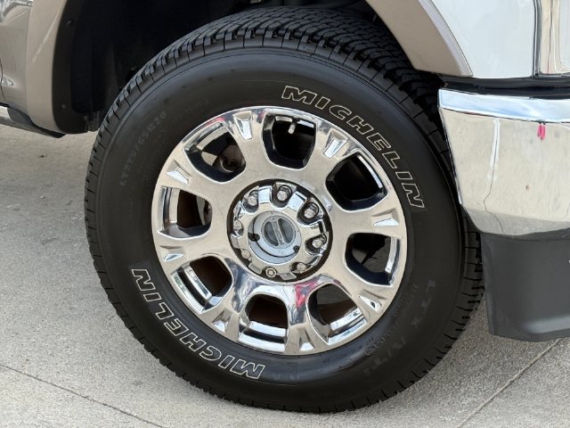Used 2021 Ford F250 King Ranch w/ King Ranch Ultimate Package AWD/4WD image 2