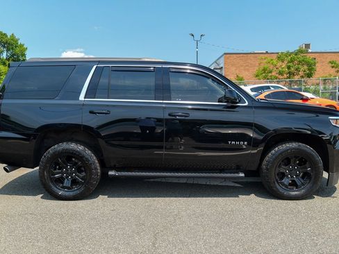 Used 2019 Chevrolet Tahoe LS w/ Enhanced Driver Alert Package AWD/4WD image 8