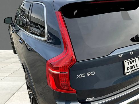Used 2025 Volvo XC90 T8 Plus w/ Protection Package Premier AWD/4WD image 31