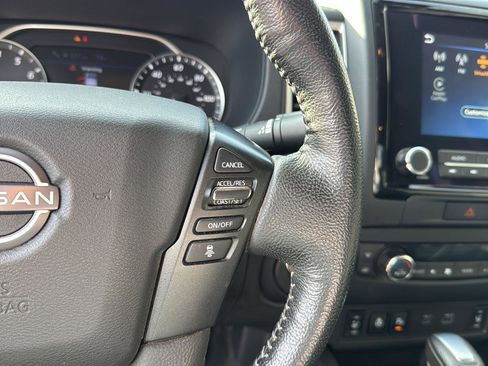 Used 2022 Nissan Frontier SV image 19