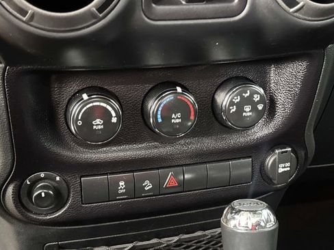 Used 2016 Jeep Wrangler Unlimited Sport w/ Quick Order Package 24S image 18