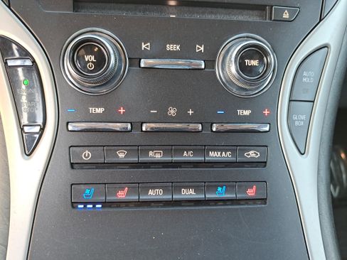 Used 2020 Lincoln Nautilus Reserve w/ Equipment Group 201A image 21