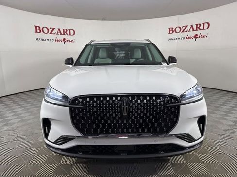 New 2026 Lincoln Aviator Premiere image 2