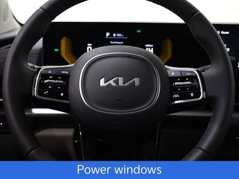 New 2026 Kia Carnival LXS image 10