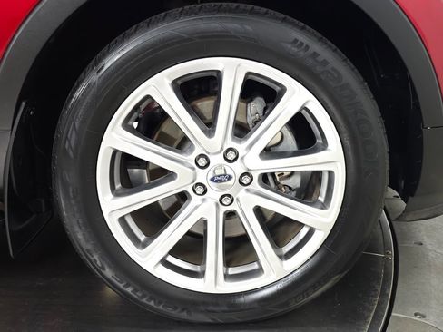 Used 2017 Ford Explorer Limited w/ Equipment Group 301A AWD/4WD image 14