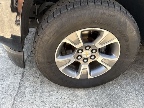 Used 2018 Chevrolet Colorado Z71 AWD/4WD image 4