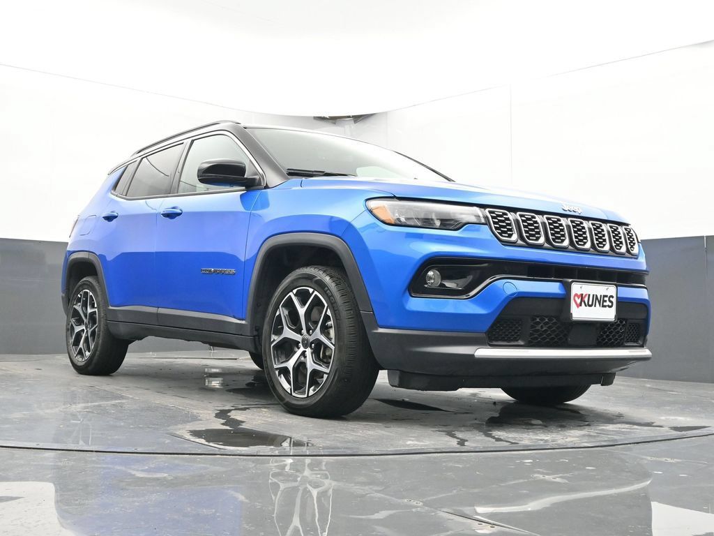 Used 2025 Jeep Compass Limited AWD/4WD image 43